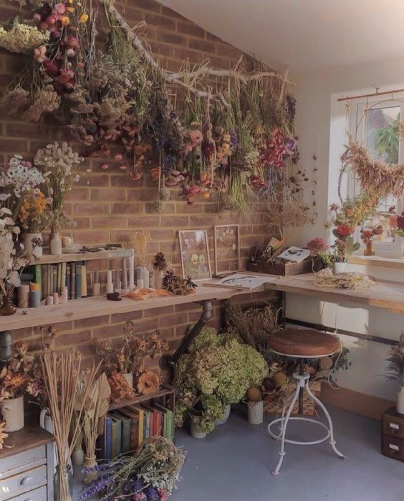 Un subtil mélange d’herboristerie et d’art floral qui illuminera votre intérieur