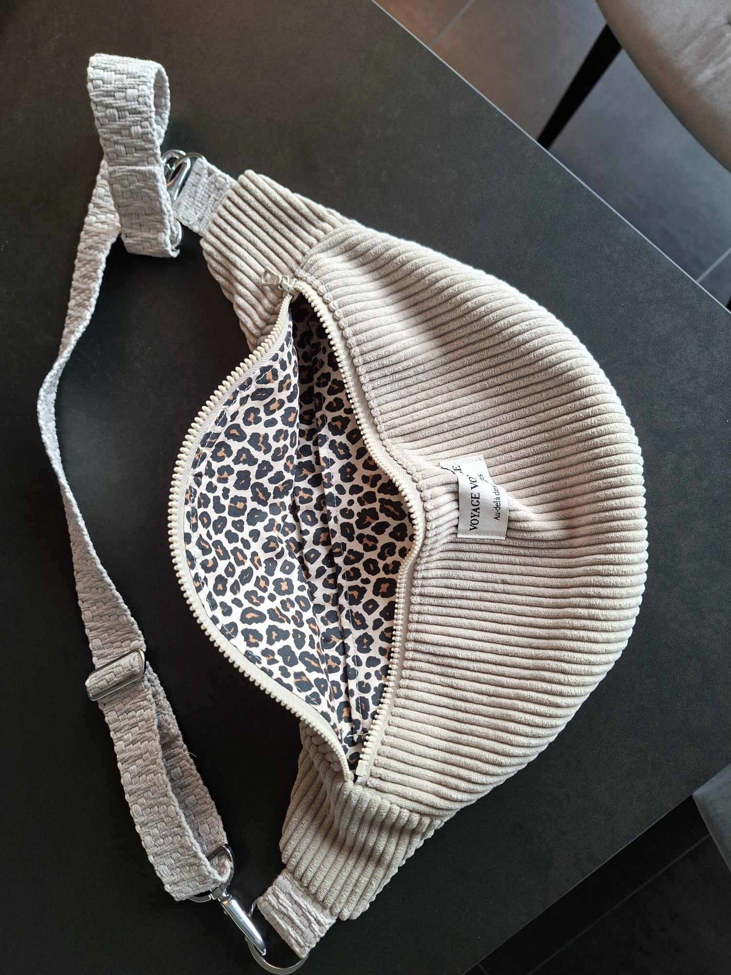 Couture : confection d'un sac banane